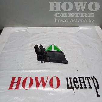 Ручка двери кабины внутренняя DZ13241330115