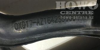 Резинка уплотнительная бокового стекла R бумеранг AZ1642350001