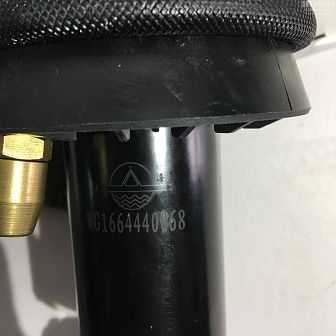 Амортизатор кабины задний пневматический HEZEYUJIE WG1664440068