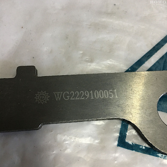 Деталь крепление КПП- ДУНЧИ WG2229100051