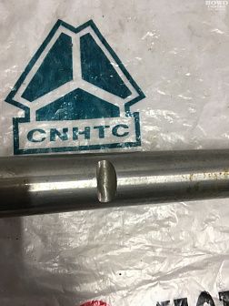 Вал вилки сцепления КПП- ZF (с одной шпонкой)
